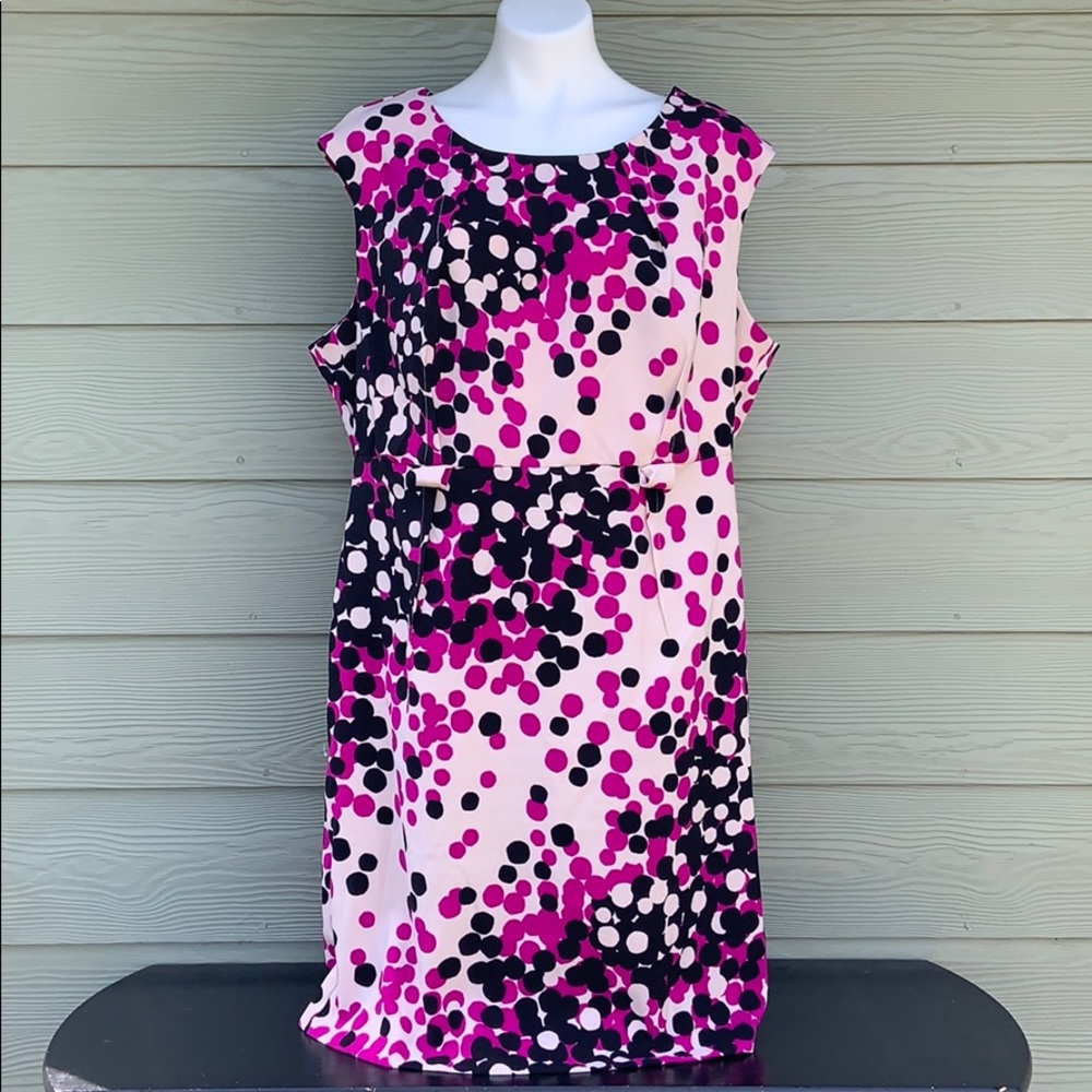 Women’s Dress w/ Cream, Pink and Black